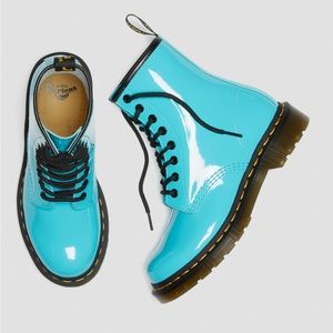 NWT Dr. Martens 1460 Turquoise Patent Leather Boots Size 7